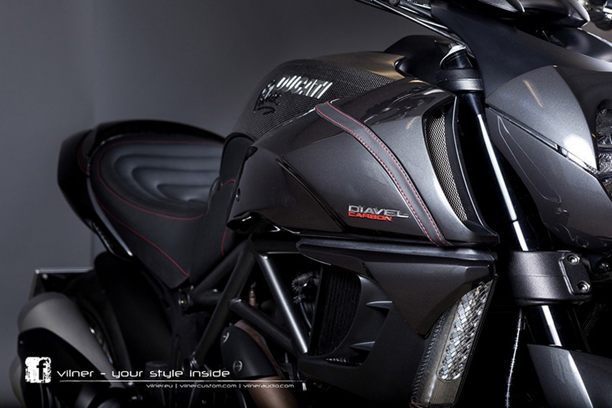 Ducati Diavel Carbon - Khi 